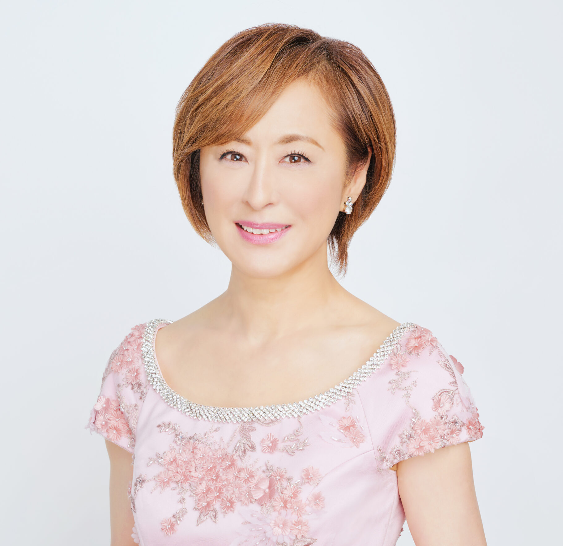 城之内早苗さんアーティスト写真