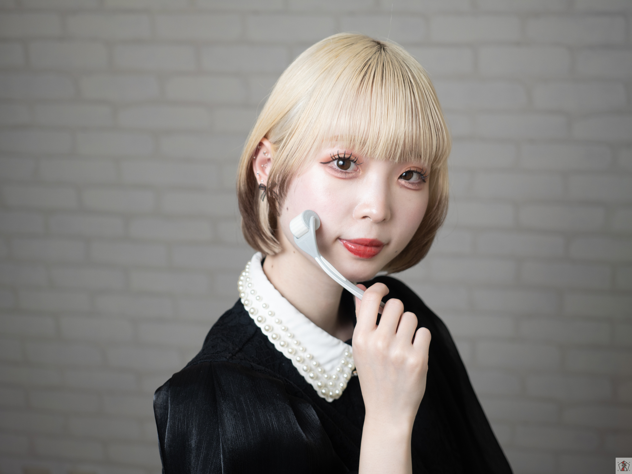 岸百華さん
